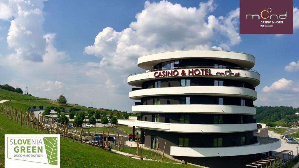 Place Near Casino Mond - Apartma Urska Sentilj Esterno foto